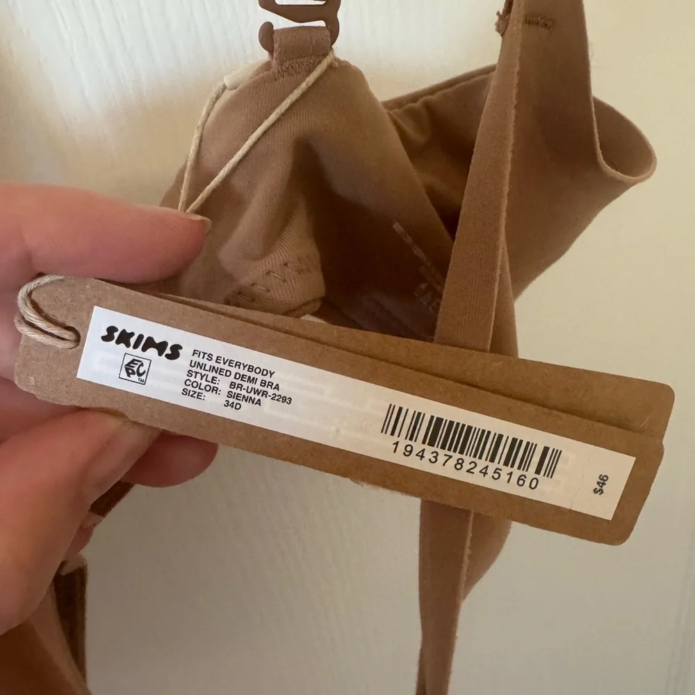 Skims Demi-Bra - Picture 4 of 4